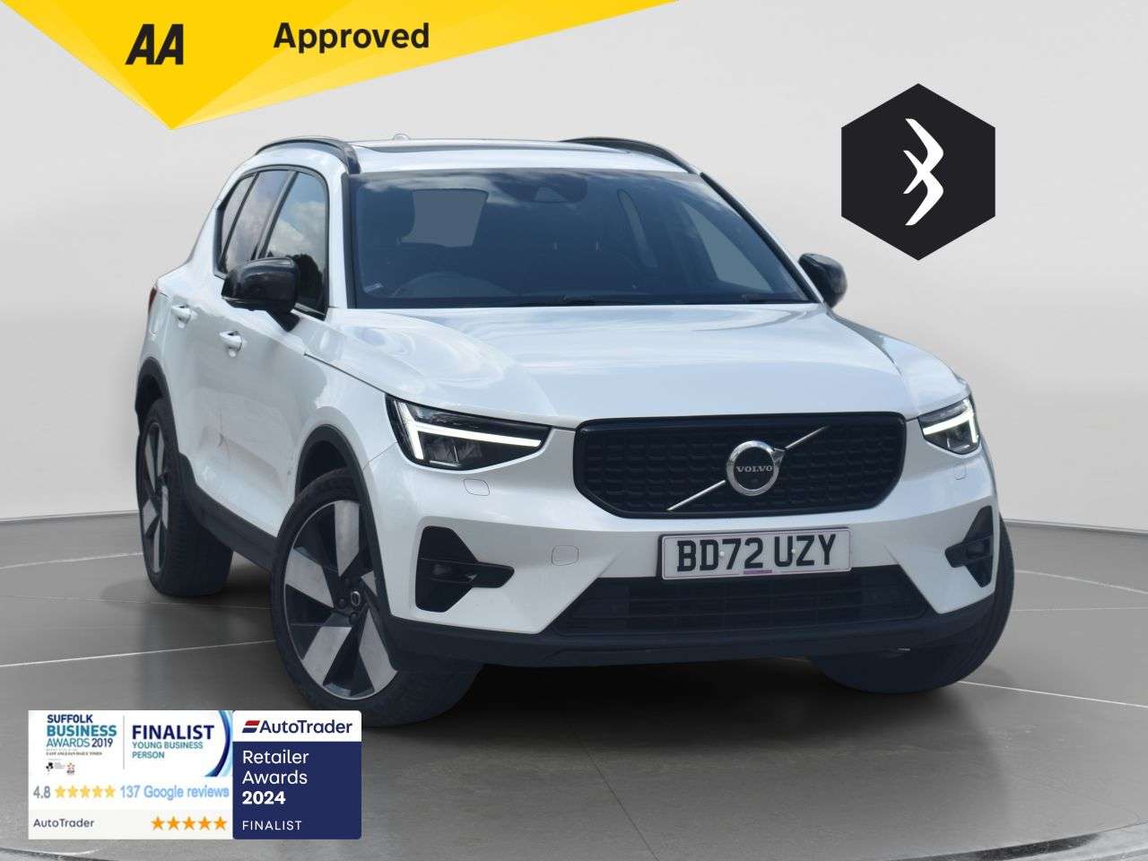 A 2023 VOLVO XC40 1.5h T5 Recharge 10.7kWh Ultimate Dark SUV 5dr Petrol Plug-in Hybrid Auto E A 2023 VOLVO XC40 1.5h T5 Recharge 10.7kWh Ultimate Dark SUV 5dr Petrol Plug-in Hybrid Auto E