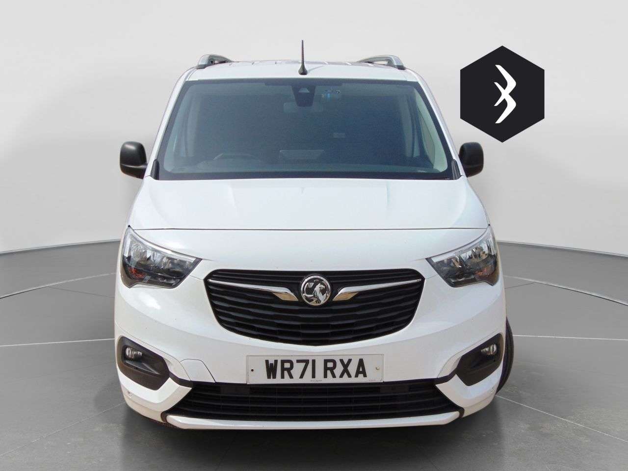 A 2022 VAUXHALL COMBO 1.5 Turbo D 2300 Sportive Panel Van 4dr Diesel Manual L2 H1 Euro 6 (100 ps) A 2022 VAUXHALL COMBO 1.5 Turbo D 2300 Sportive Panel Van 4dr Diesel Manual L2 H1 Euro 6 (100 ps)