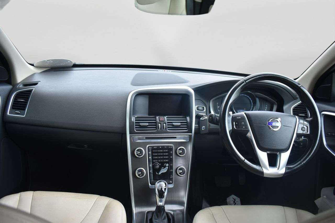 2015 VOLVO XC60 2015 VOLVO XC60
