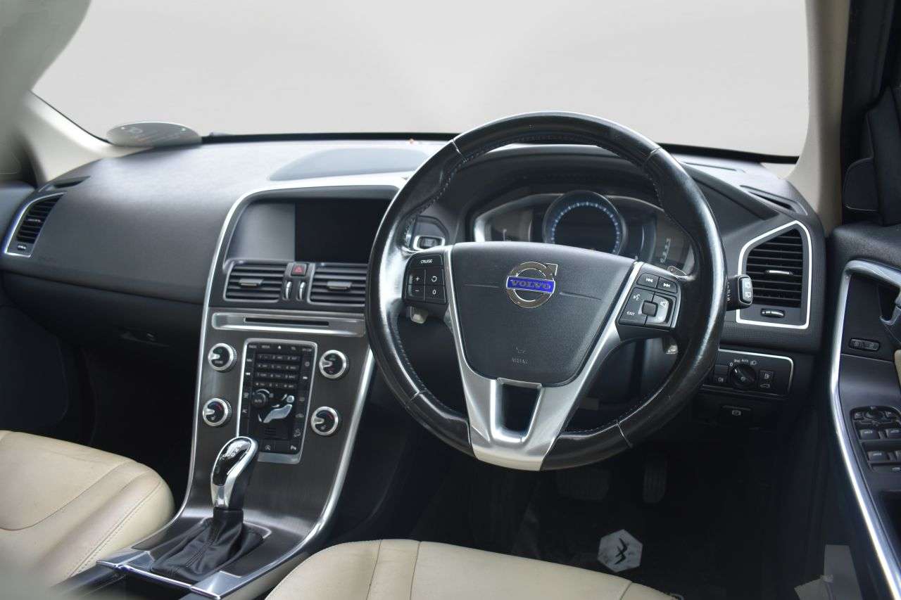 2015 VOLVO XC60 2015 VOLVO XC60