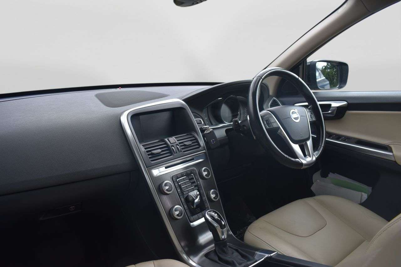 2015 VOLVO XC60 2015 VOLVO XC60