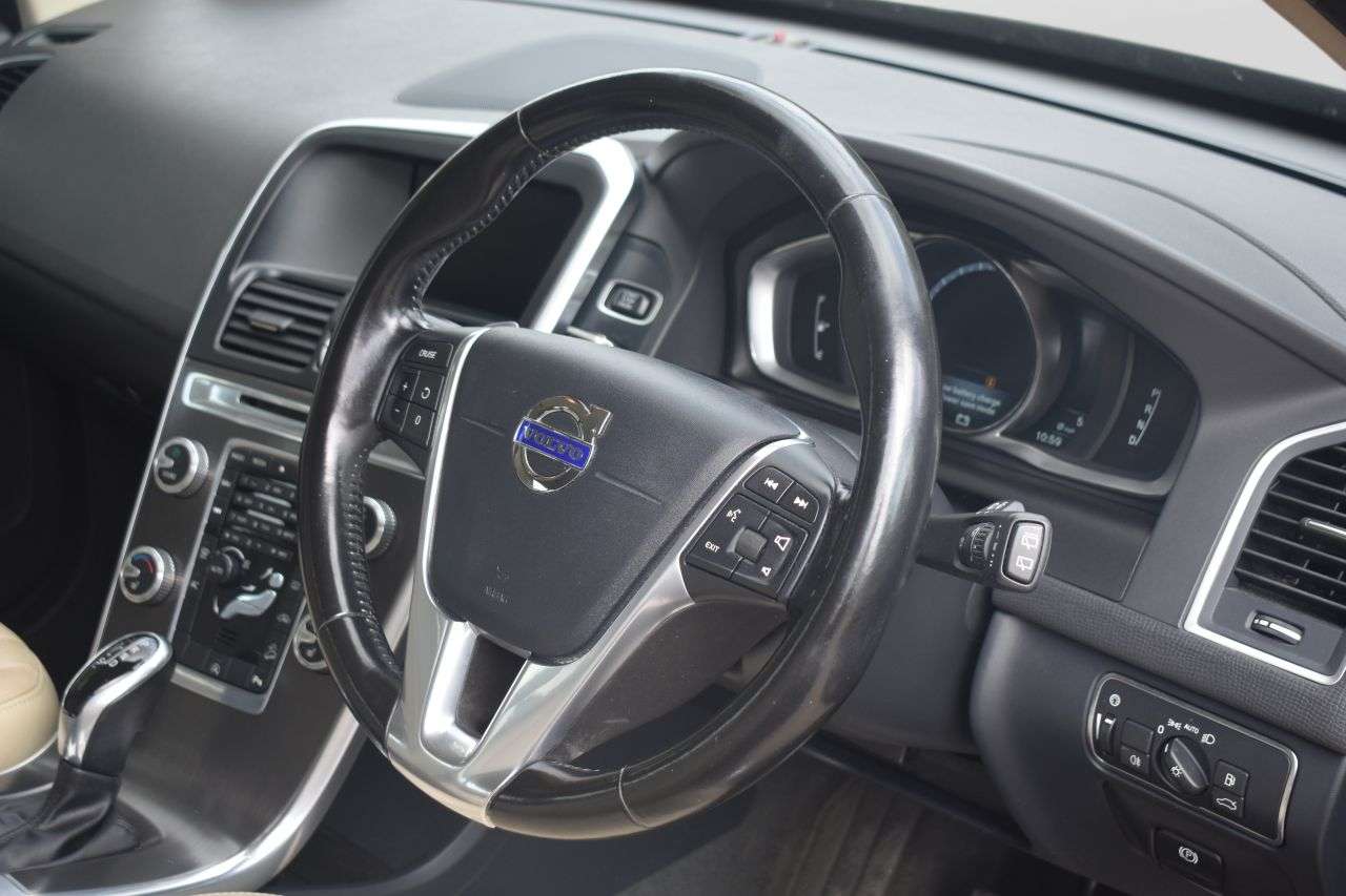 2015 VOLVO XC60 2015 VOLVO XC60