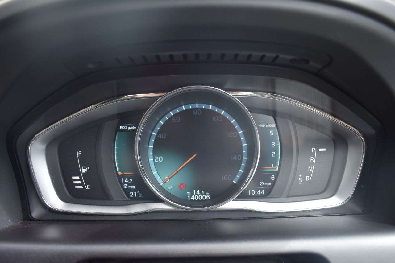 2015 VOLVO XC60 2015 VOLVO XC60