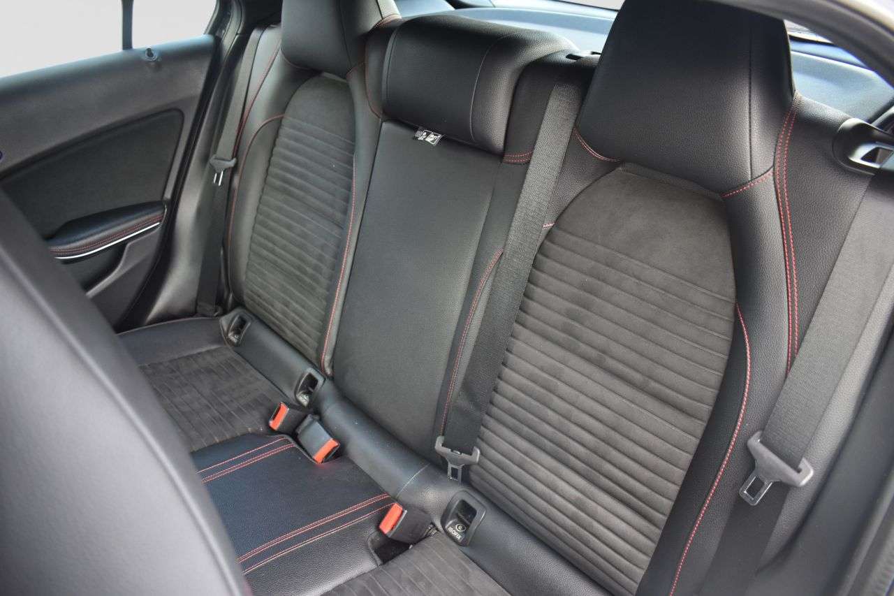 2018 MERCEDES-BENZ A CLASS 2018 MERCEDES-BENZ A CLASS