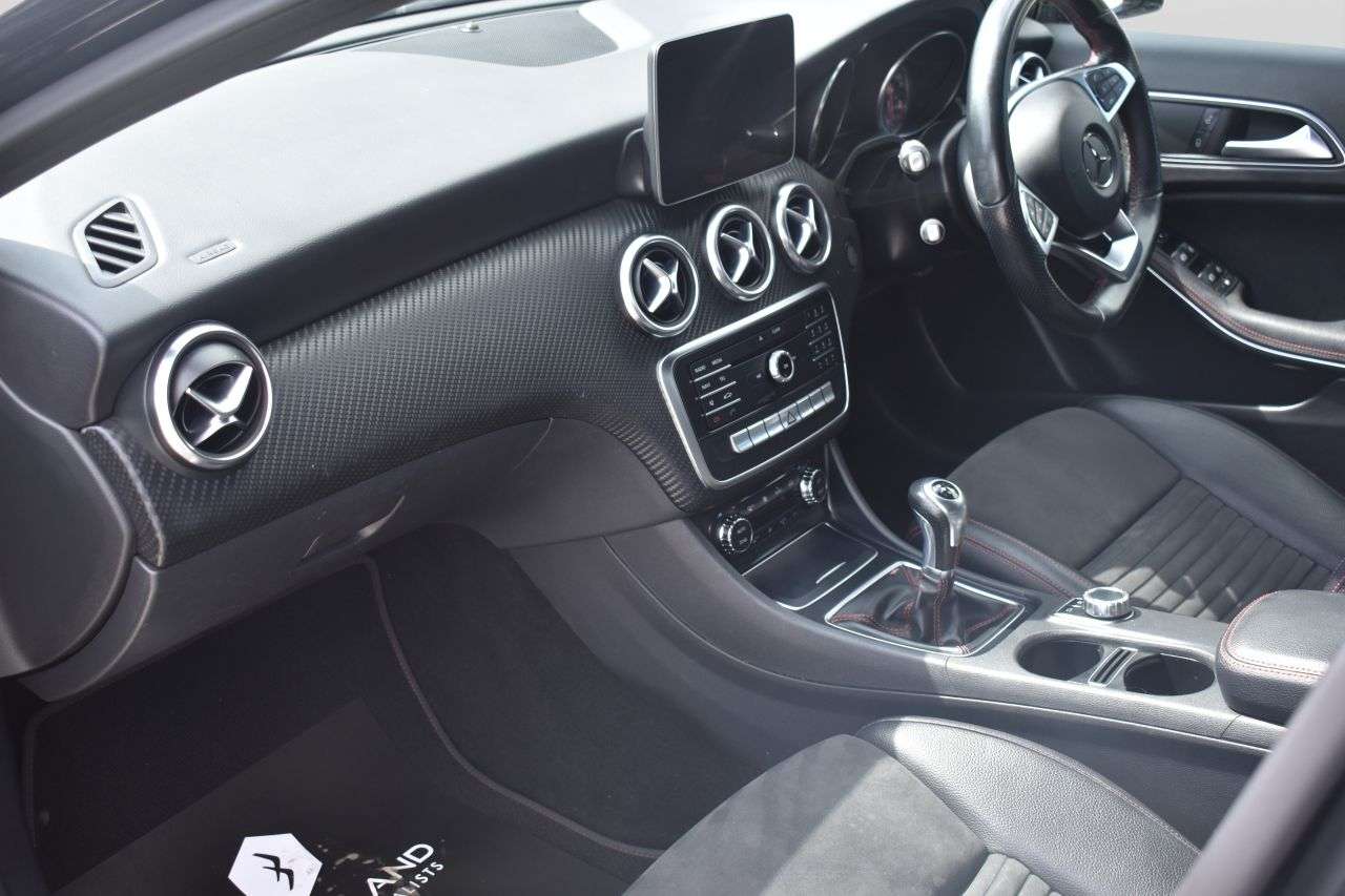 2018 MERCEDES-BENZ A CLASS 2018 MERCEDES-BENZ A CLASS