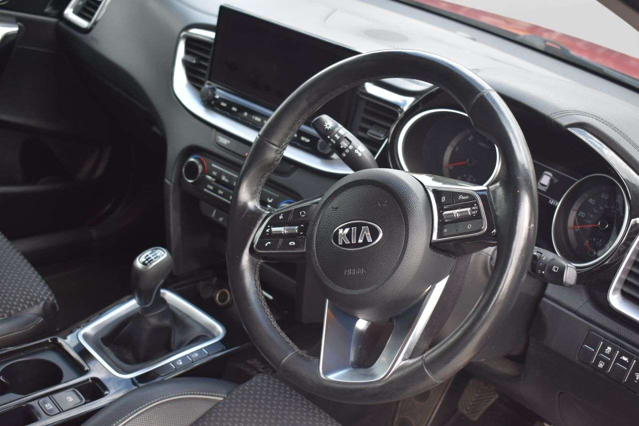 2019 KIA XCEED 2019 KIA XCEED