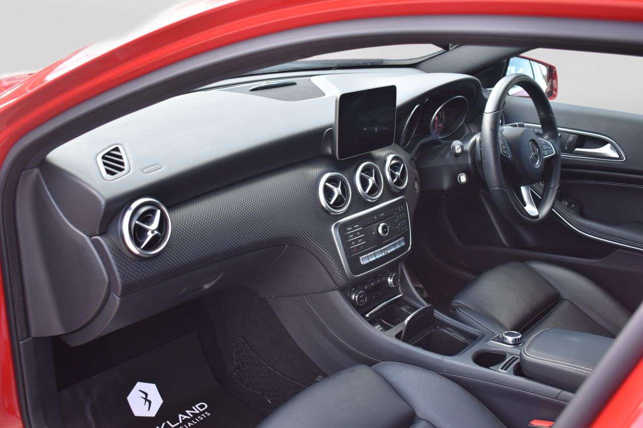 2016 MERCEDES-BENZ A CLASS 2016 MERCEDES-BENZ A CLASS
