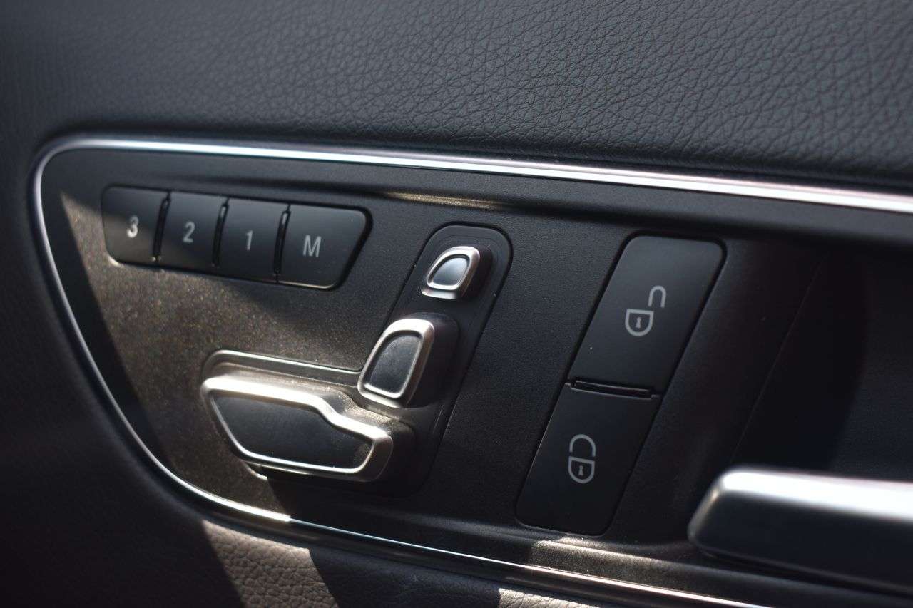 2016 MERCEDES-BENZ A CLASS 2016 MERCEDES-BENZ A CLASS