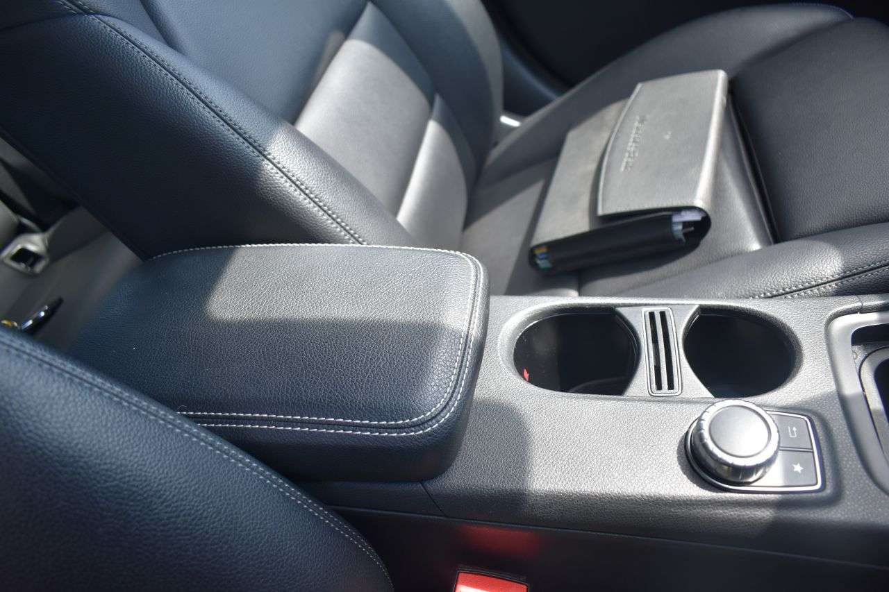 2016 MERCEDES-BENZ A CLASS 2016 MERCEDES-BENZ A CLASS