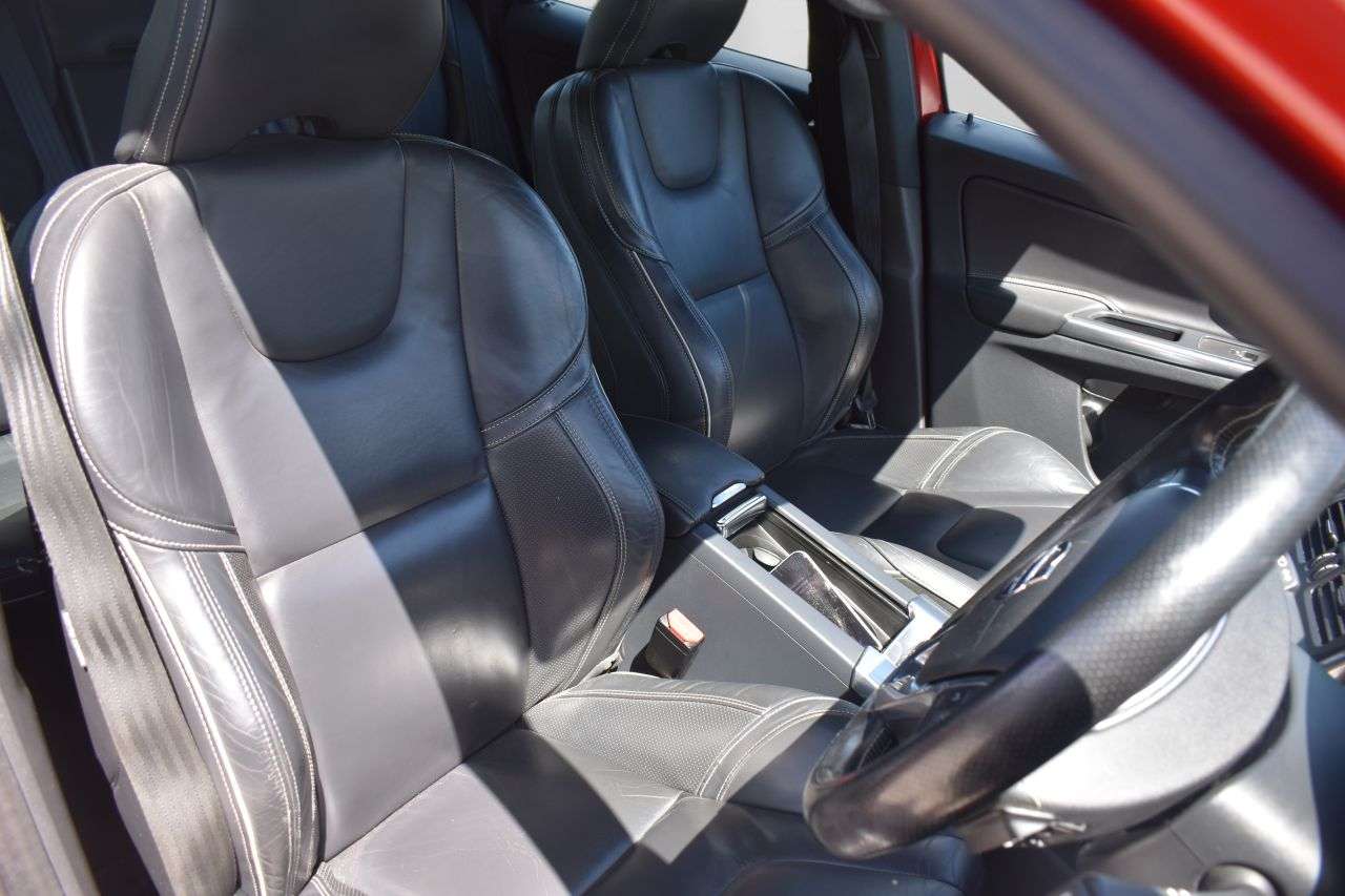 2016 VOLVO XC60 2016 VOLVO XC60