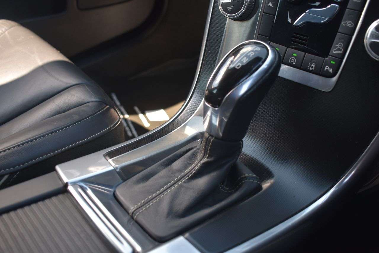 2016 VOLVO XC60 2016 VOLVO XC60