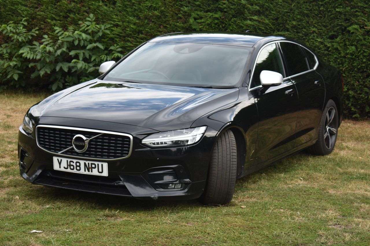 2018 VOLVO S90 2018 VOLVO S90