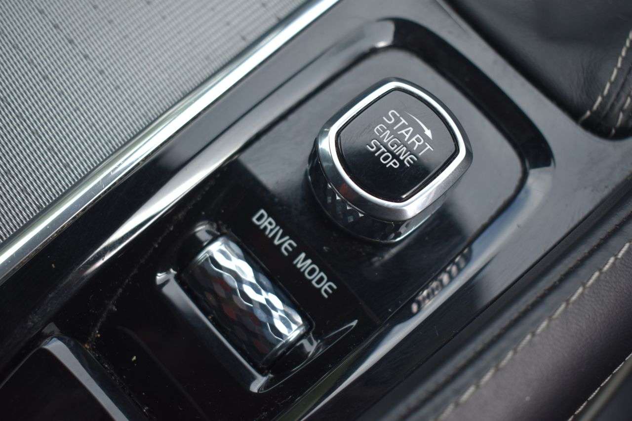 2018 VOLVO S90 2018 VOLVO S90