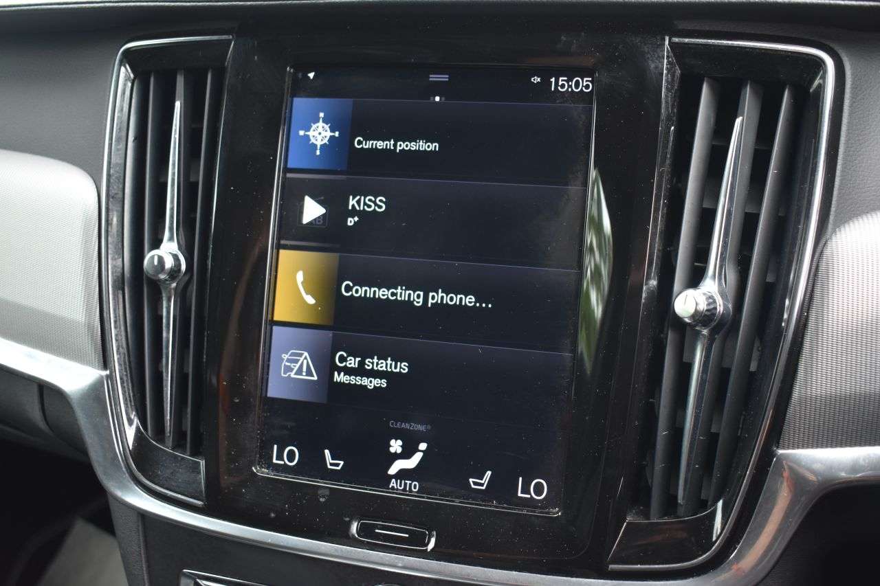2018 VOLVO S90 2018 VOLVO S90