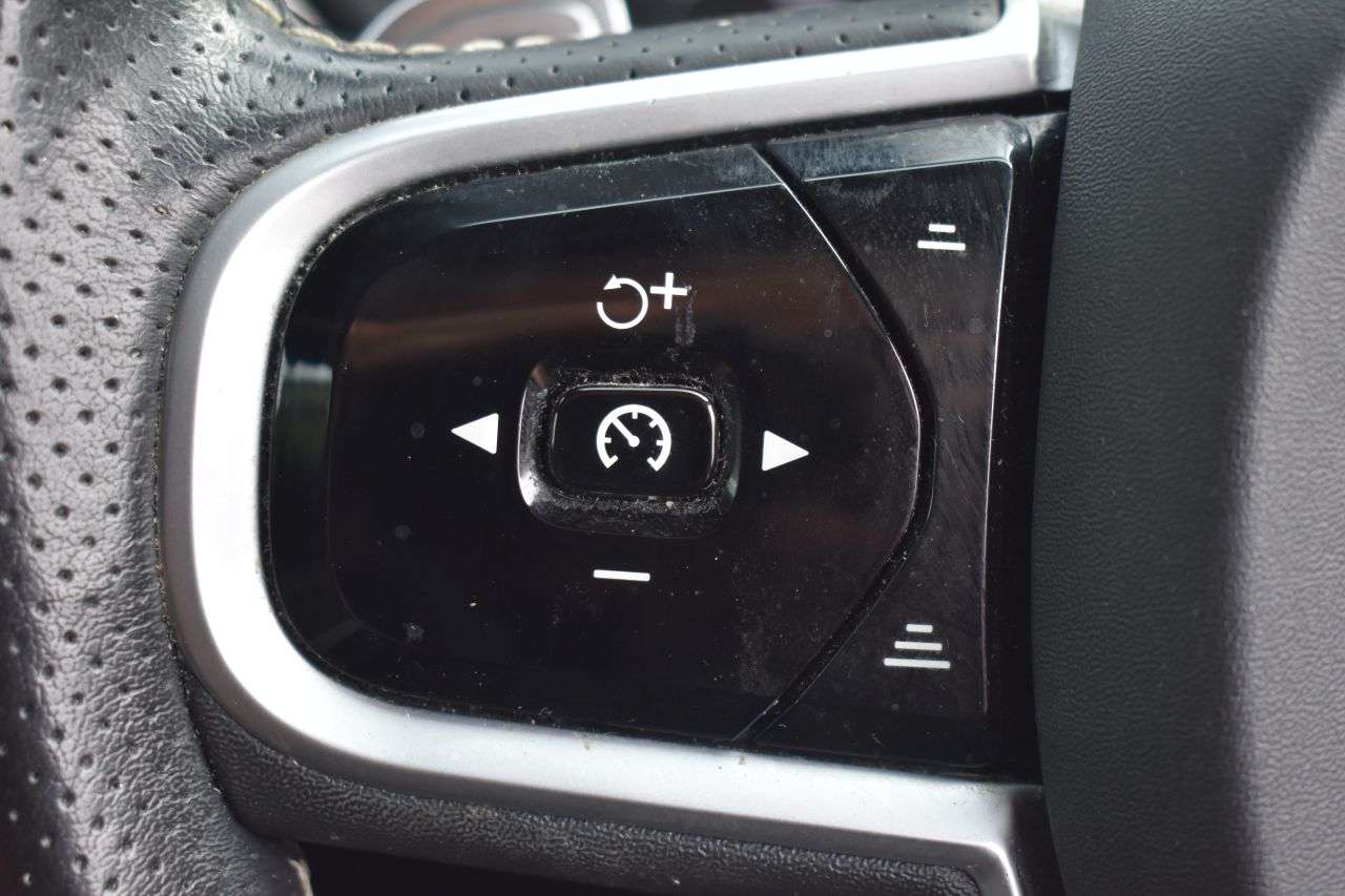 2018 VOLVO S90 2018 VOLVO S90