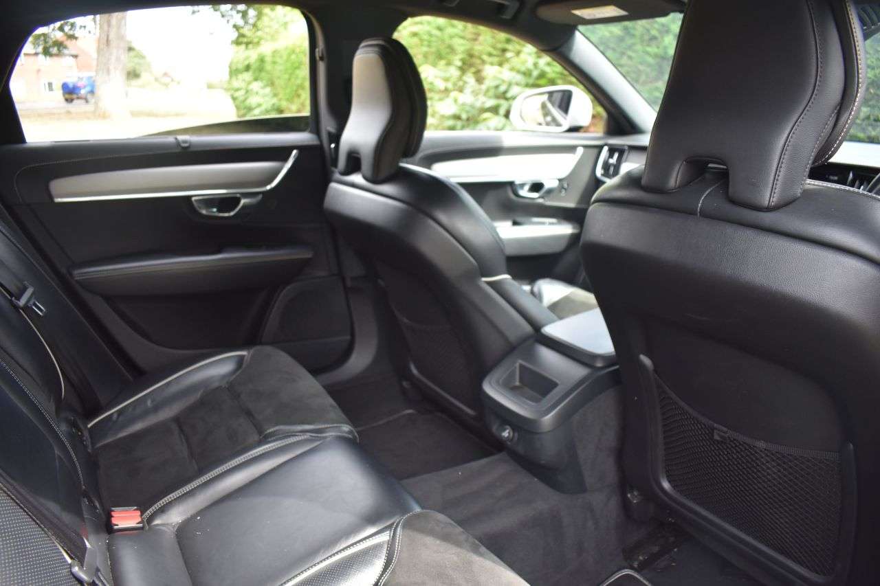 2018 VOLVO S90 2018 VOLVO S90