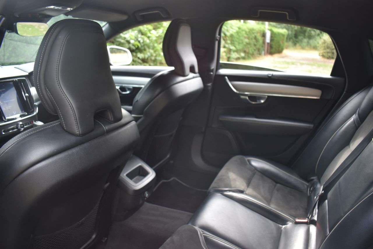 2018 VOLVO S90 2018 VOLVO S90
