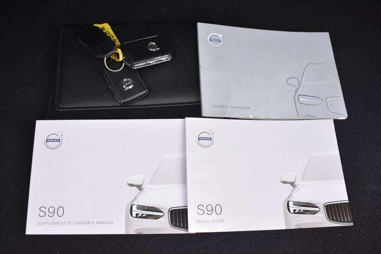 2018 VOLVO S90 2018 VOLVO S90