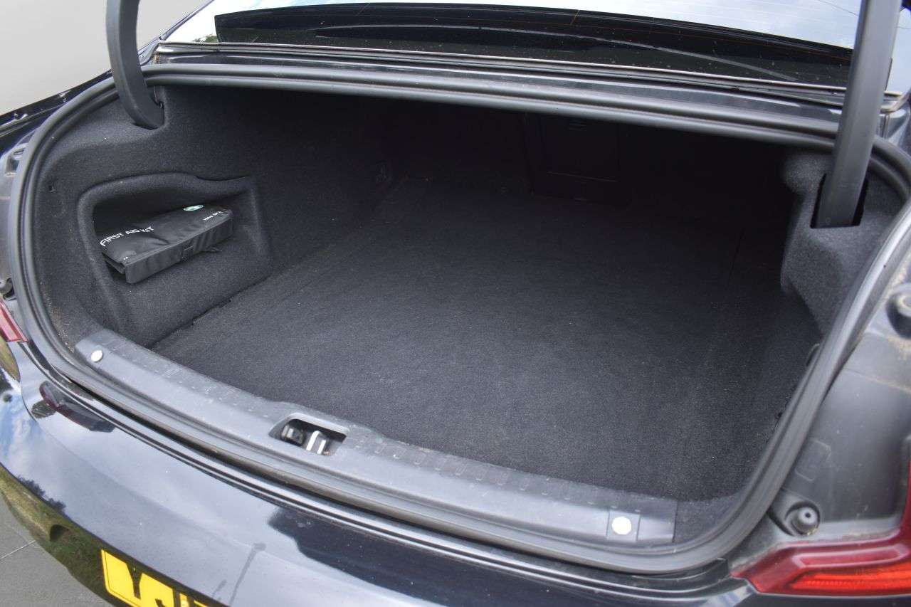2018 VOLVO S90 2018 VOLVO S90