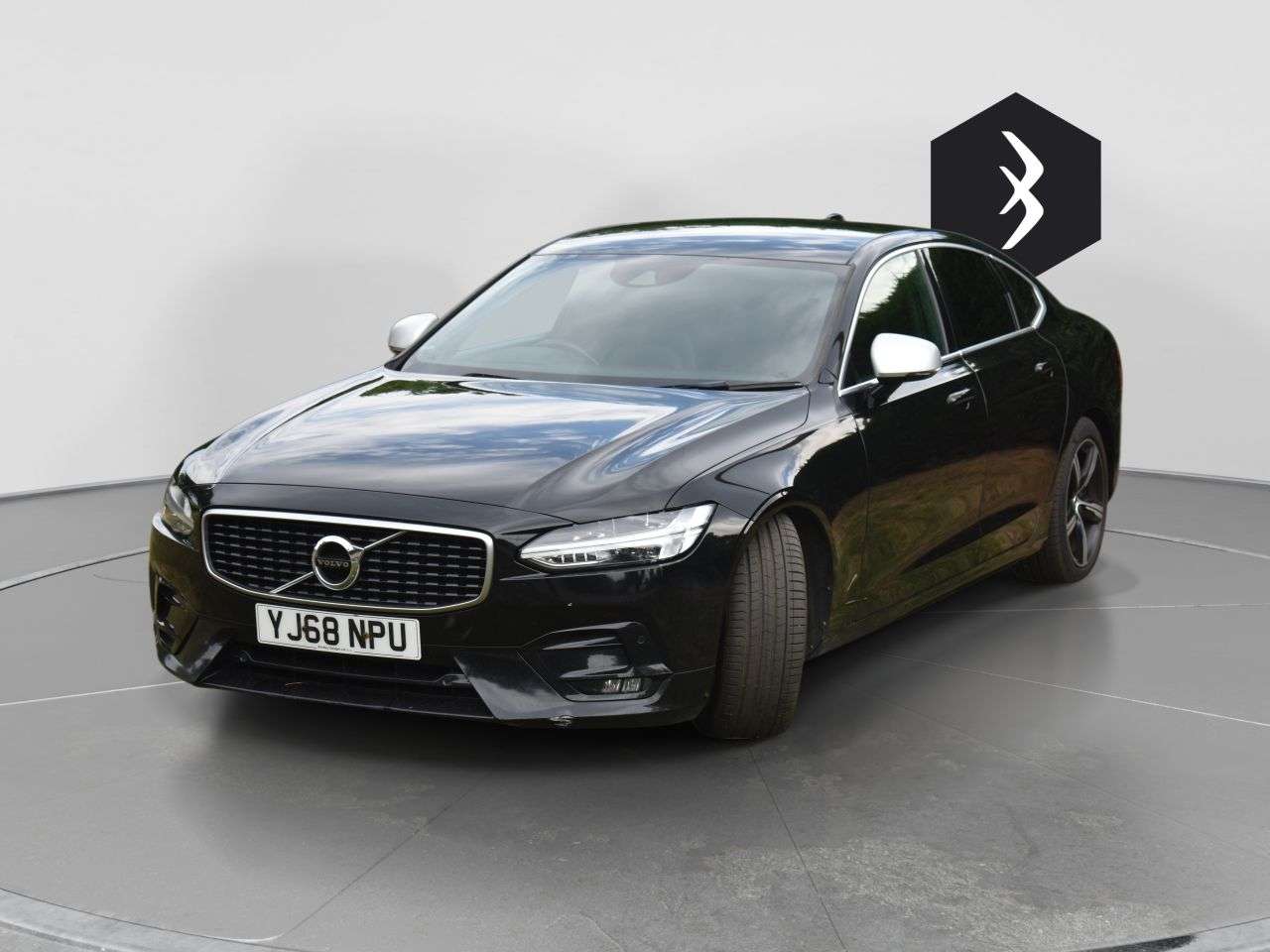 A 2018 VOLVO S90 2.0 D4 R-Design Saloon 4dr Diesel Auto Euro 6 (s/s) (190 ps) ***128 AA POIN A 2018 VOLVO S90 2.0 D4 R-Design Saloon 4dr Diesel Auto Euro 6 (s/s) (190 ps) ***128 AA POIN