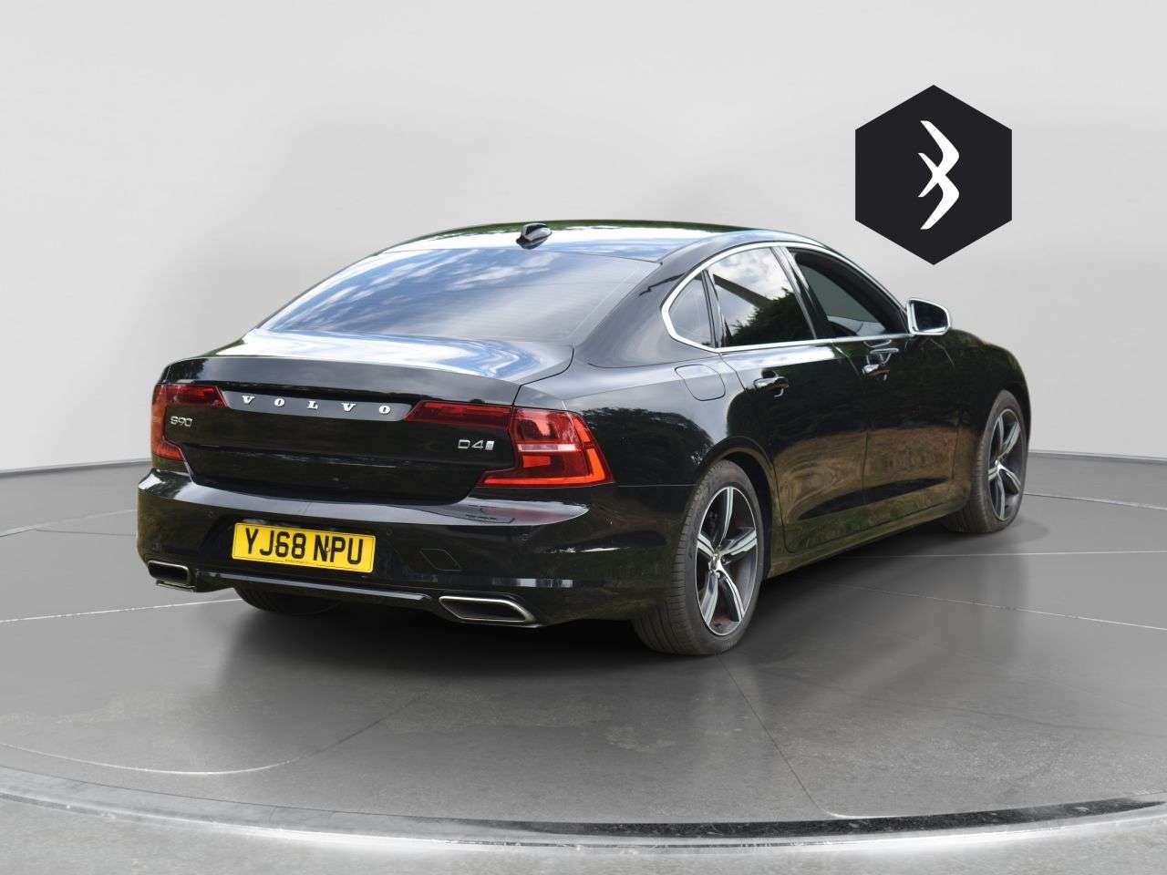 2018 VOLVO S90 2018 VOLVO S90
