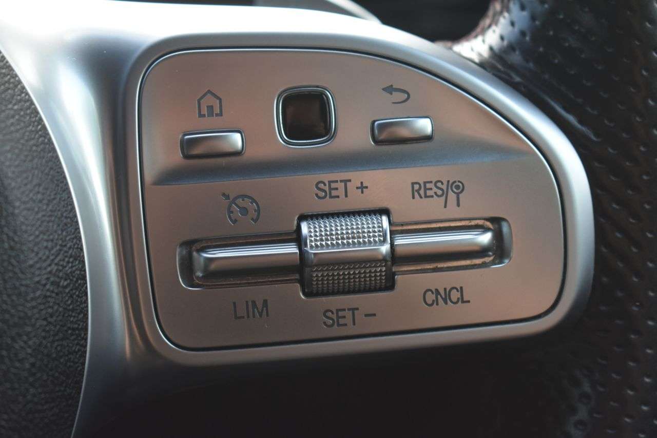 2020 MERCEDES-BENZ A CLASS 2020 MERCEDES-BENZ A CLASS