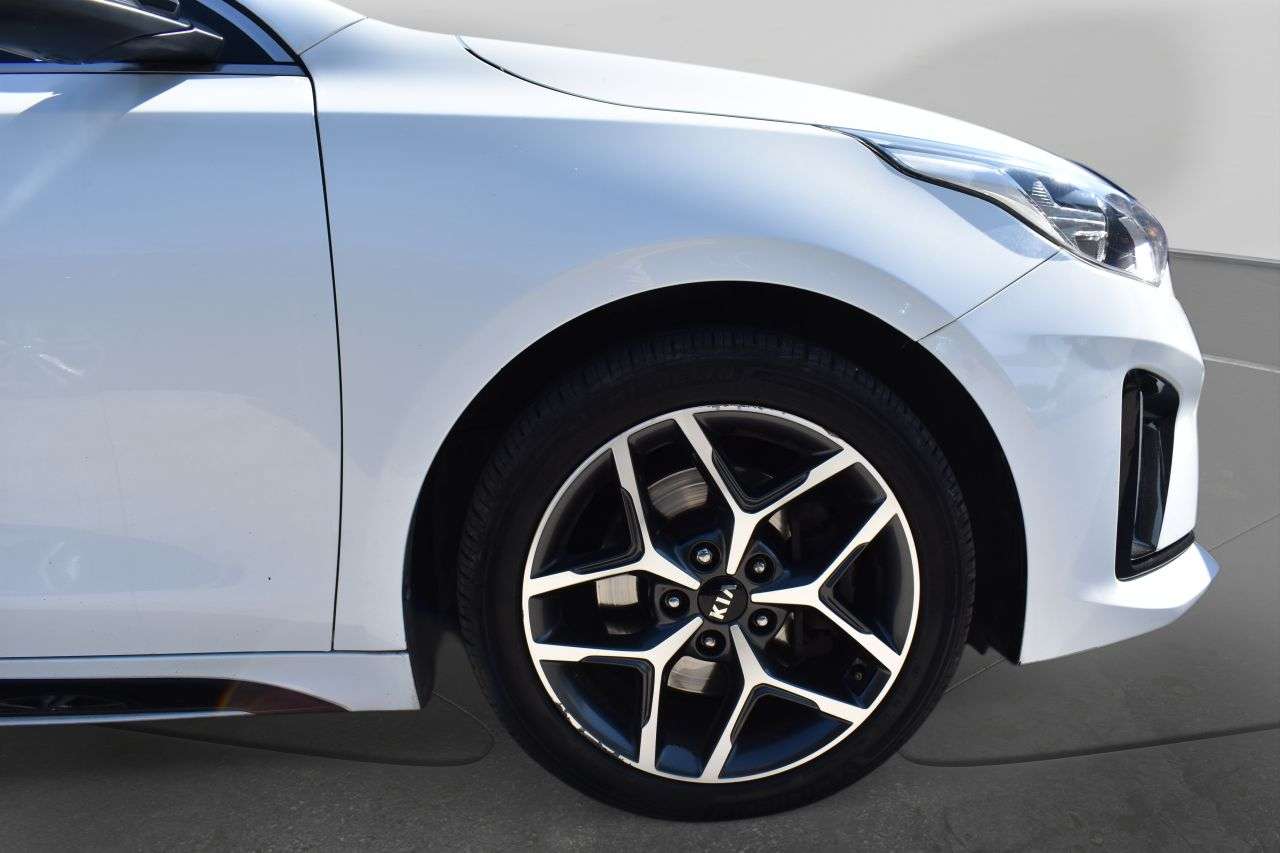 A 2020 KIA PROCEED 1.6 CRDi GT-Line Shooting Brake 5dr Diesel DCT Euro 6 (s/s) (134 bhp) ***12 A 2020 KIA PROCEED 1.6 CRDi GT-Line Shooting Brake 5dr Diesel DCT Euro 6 (s/s) (134 bhp) ***12