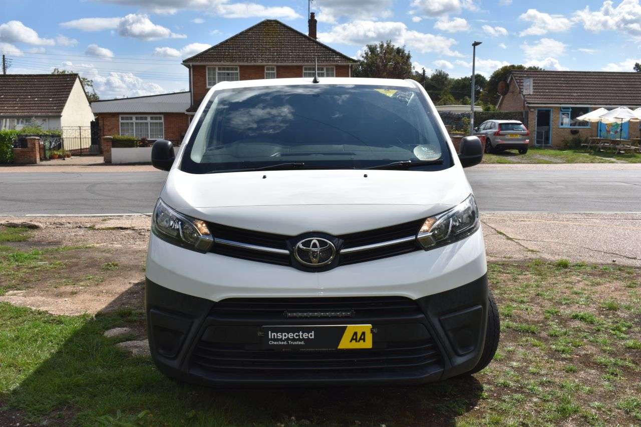2017 TOYOTA PROACE 2017 TOYOTA PROACE