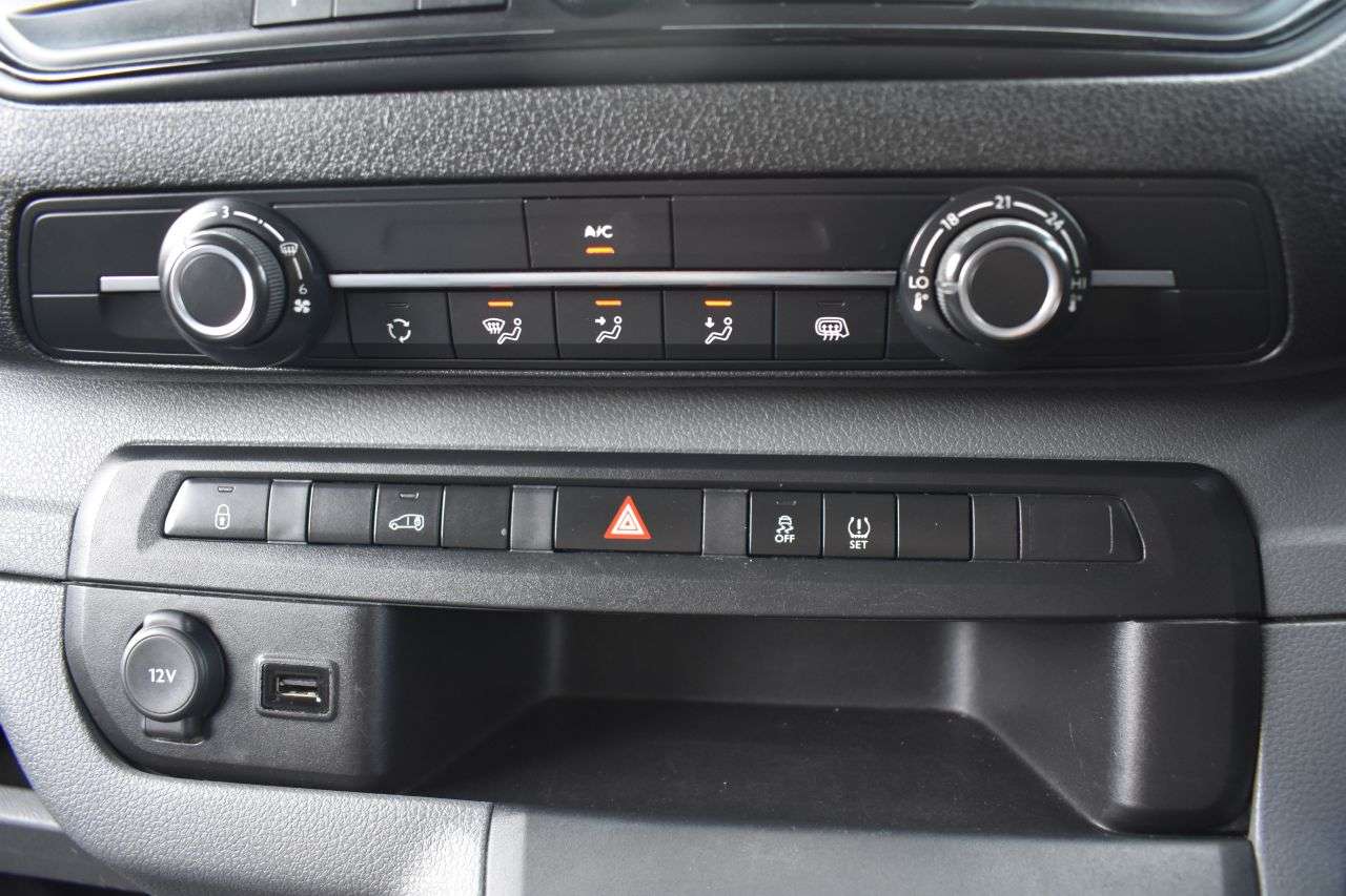 2017 TOYOTA PROACE 2017 TOYOTA PROACE