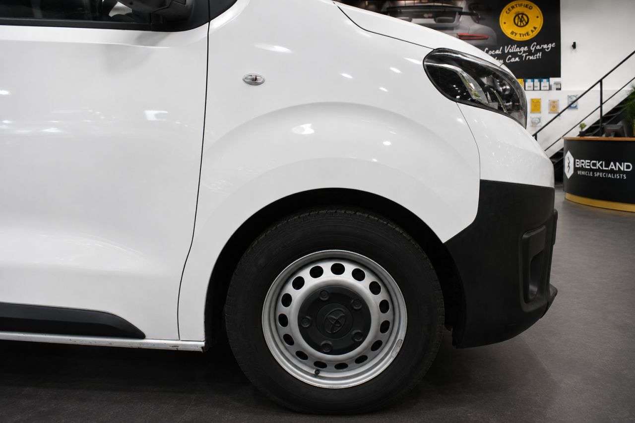 2017 TOYOTA PROACE 2017 TOYOTA PROACE