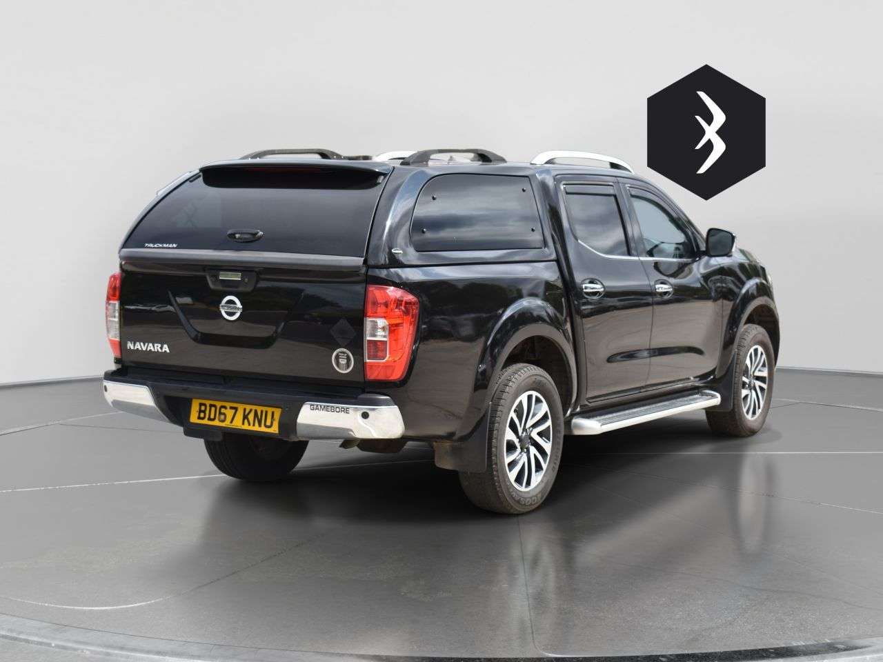 A 2017 NISSAN NAVARA 2.3 dCi Tekna Pickup Double Cab 4dr Diesel Auto 4WD Euro 6 (190 ps) ***128 A 2017 NISSAN NAVARA 2.3 dCi Tekna Pickup Double Cab 4dr Diesel Auto 4WD Euro 6 (190 ps) ***128