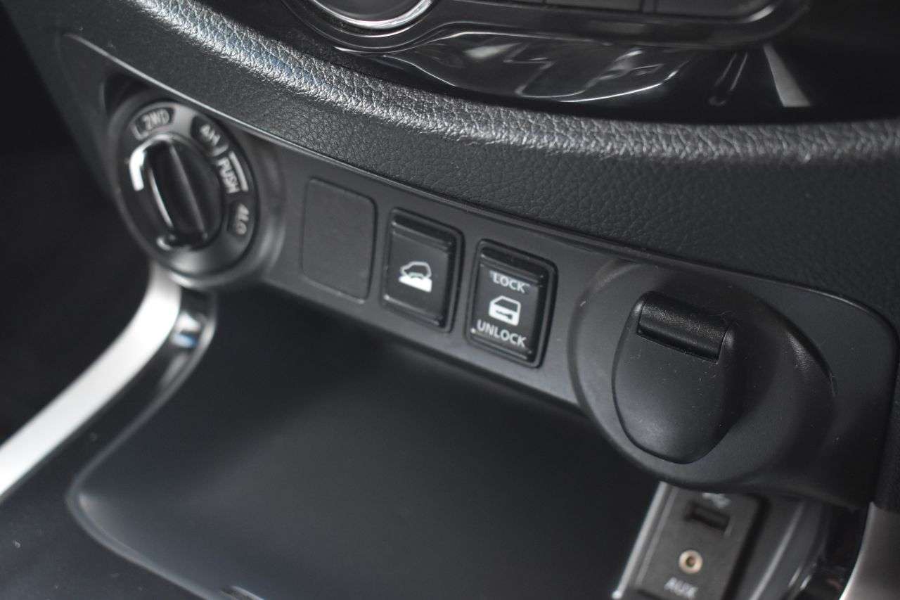 2017 NISSAN NAVARA 2017 NISSAN NAVARA