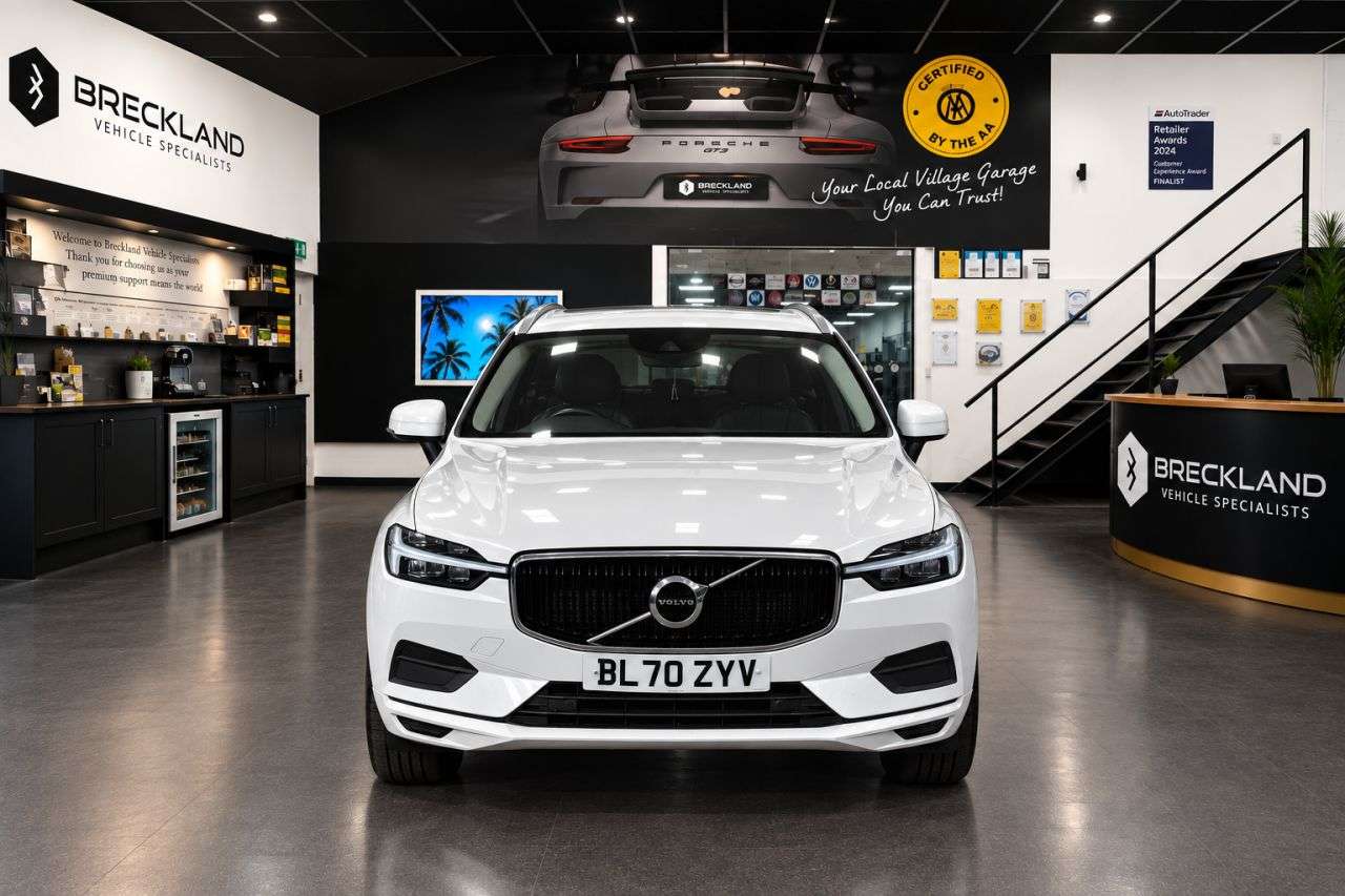 A 2021 VOLVO XC60 2.0 B4 MHEV Momentum SUV 5dr Diesel Hybrid Auto Euro 6 (s/s) (197 ps) ***12 A 2021 VOLVO XC60 2.0 B4 MHEV Momentum SUV 5dr Diesel Hybrid Auto Euro 6 (s/s) (197 ps) ***12