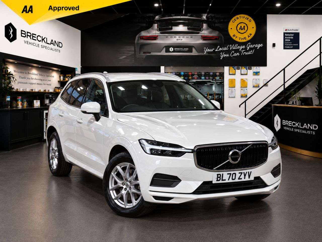 A 2021 VOLVO XC60 2.0 B4 MHEV Momentum SUV 5dr Diesel Hybrid Auto Euro 6 (s/s) (197 ps) ***12 A 2021 VOLVO XC60 2.0 B4 MHEV Momentum SUV 5dr Diesel Hybrid Auto Euro 6 (s/s) (197 ps) ***12