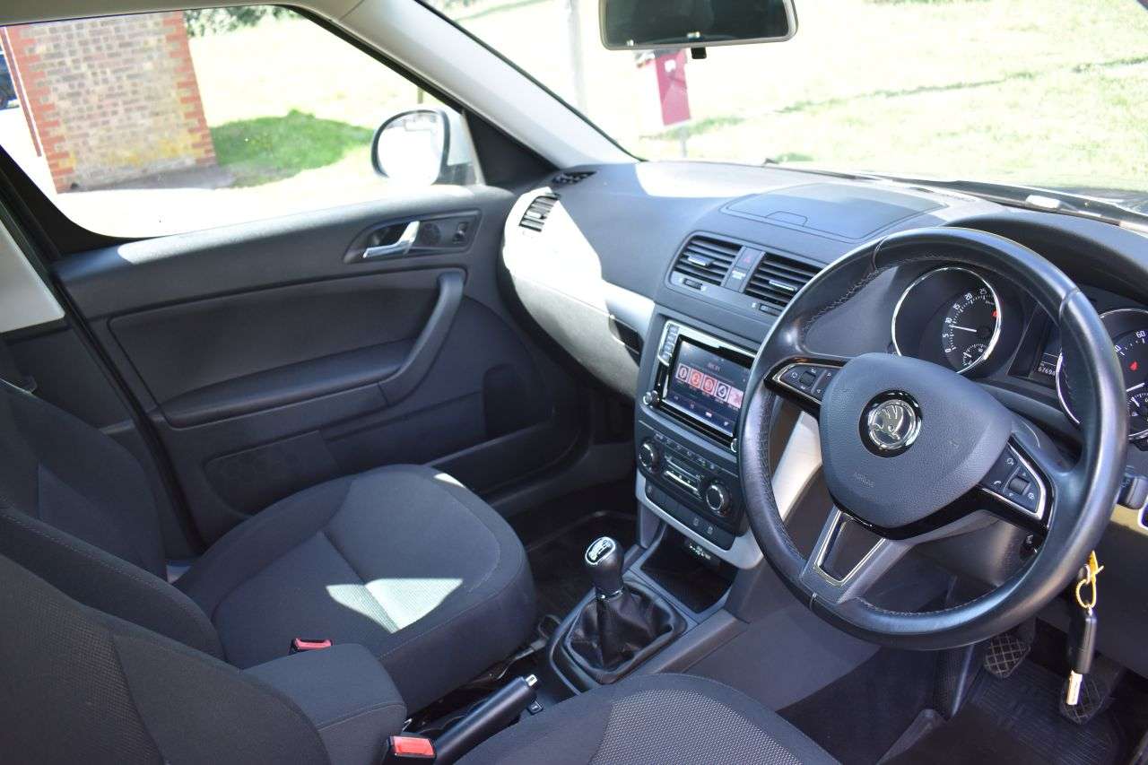 2015 SKODA YETI 2015 SKODA YETI