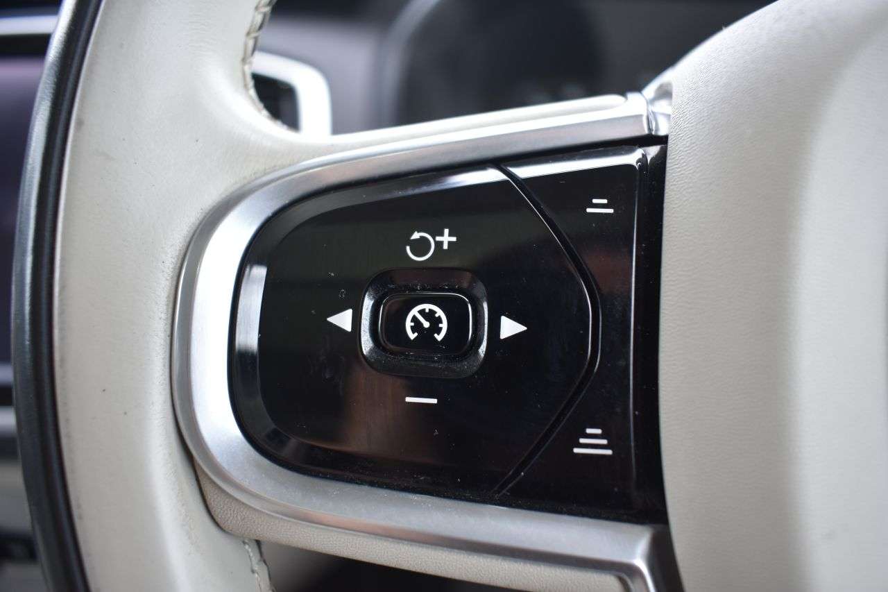 2016 VOLVO XC90 2016 VOLVO XC90