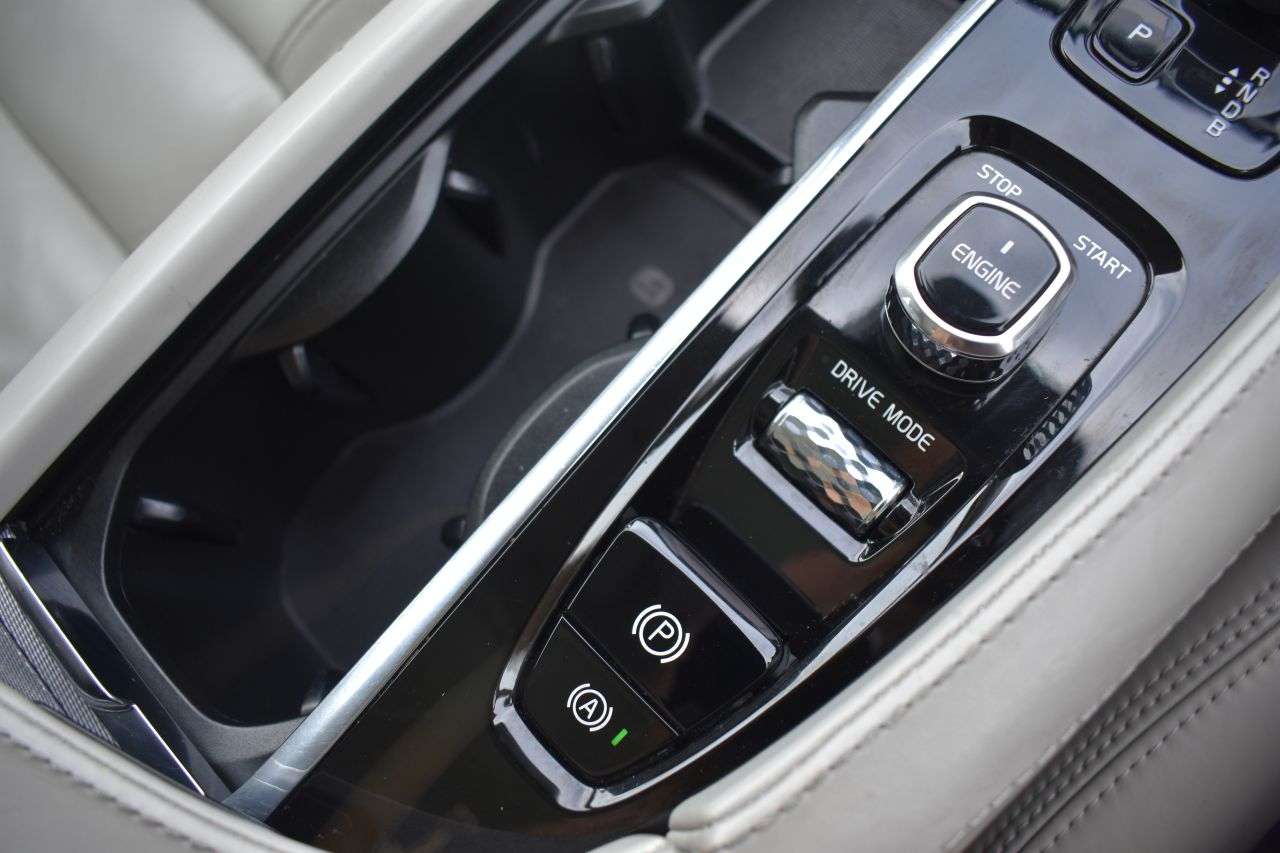 2016 VOLVO XC90 2016 VOLVO XC90