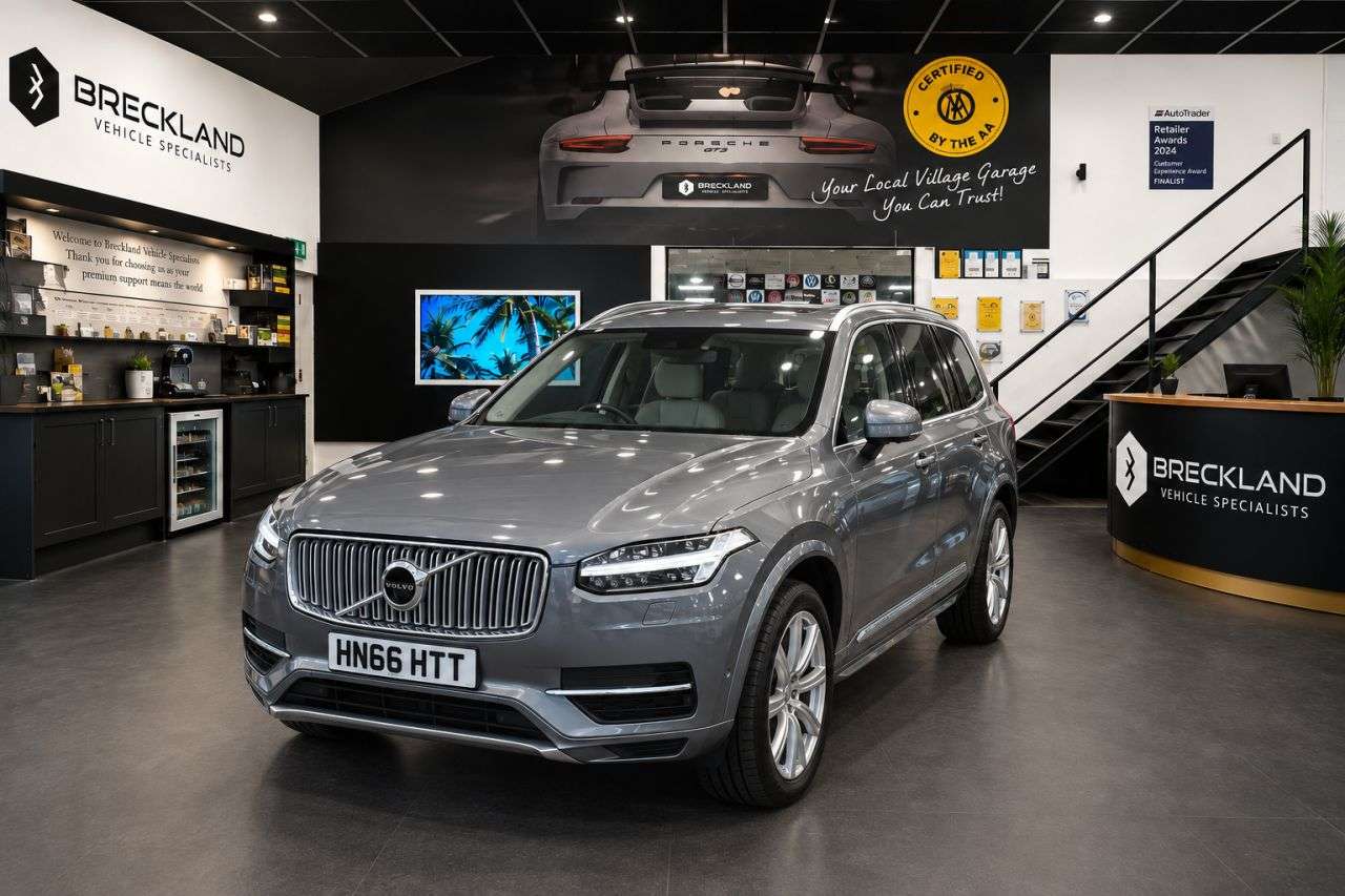 A 2016 VOLVO XC90 2.0h T8 Twin Engine 9.2kWh Inscription SUV 5dr Petrol Plug-in Hybrid Auto 4 A 2016 VOLVO XC90 2.0h T8 Twin Engine 9.2kWh Inscription SUV 5dr Petrol Plug-in Hybrid Auto 4