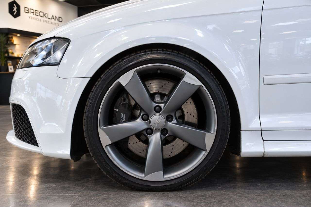2011 AUDI RS3 2011 AUDI RS3