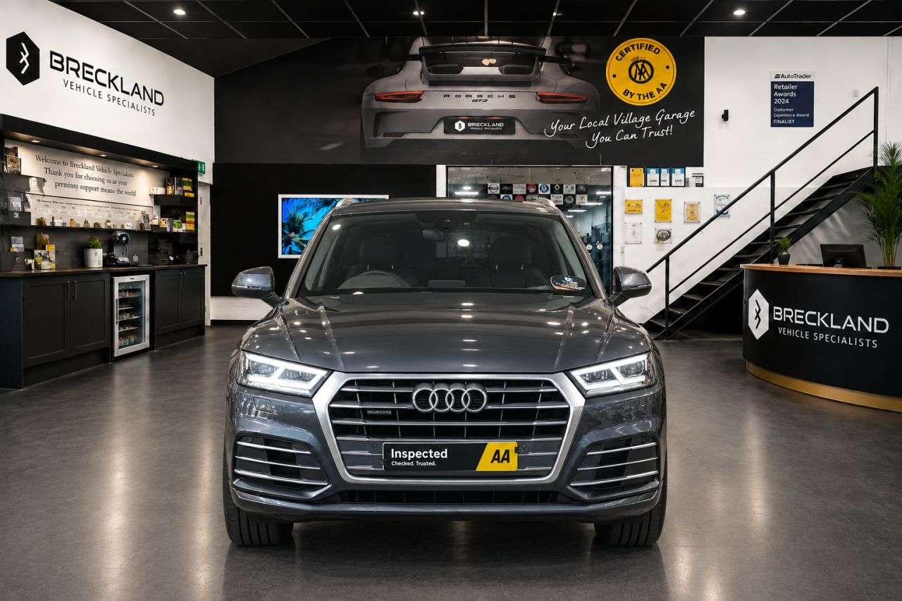 A 2017 AUDI Q5 2.0 TDI S line SUV 5dr Diesel S Tronic quattro Euro 6 (s/s) (190 ps) ***12 A 2017 AUDI Q5 2.0 TDI S line SUV 5dr Diesel S Tronic quattro Euro 6 (s/s) (190 ps) ***12