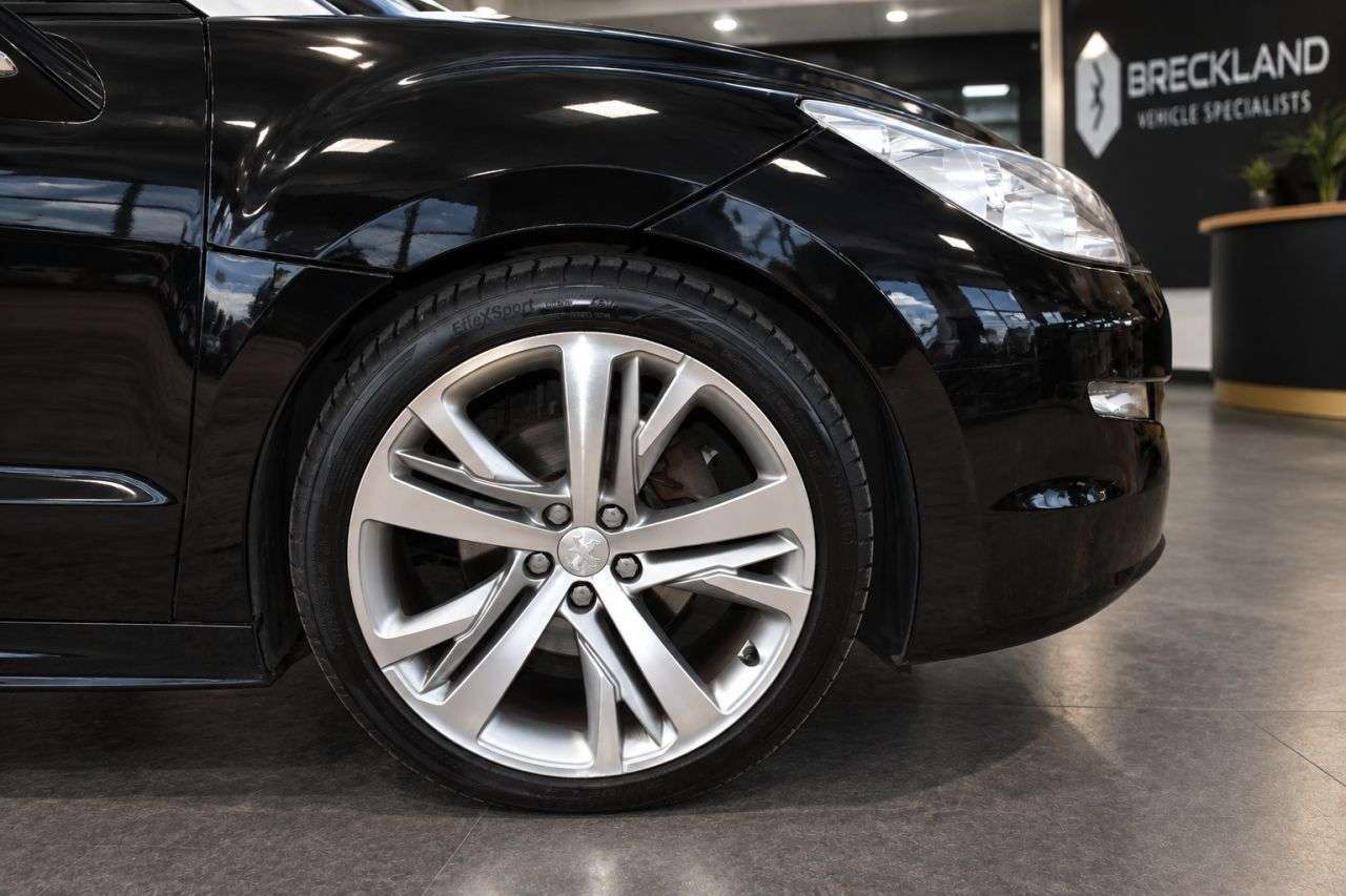 A 2015 PEUGEOT RCZ 1.6 THP GT Coupe 2dr Petrol Manual Euro 5 (156 ps) ***12 MONTH MOT*** A 2015 PEUGEOT RCZ 1.6 THP GT Coupe 2dr Petrol Manual Euro 5 (156 ps) ***12 MONTH MOT***