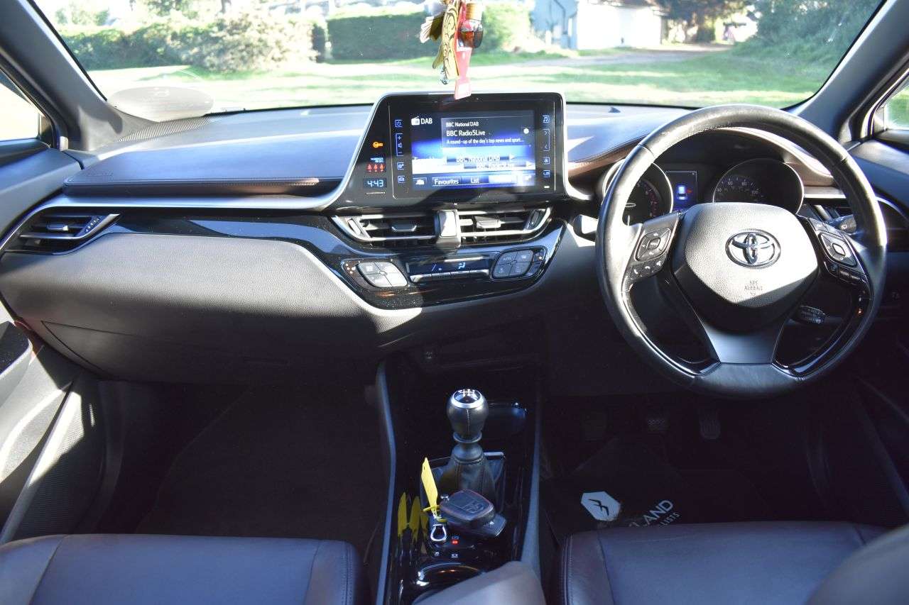 2017 TOYOTA C-HR 2017 TOYOTA C-HR