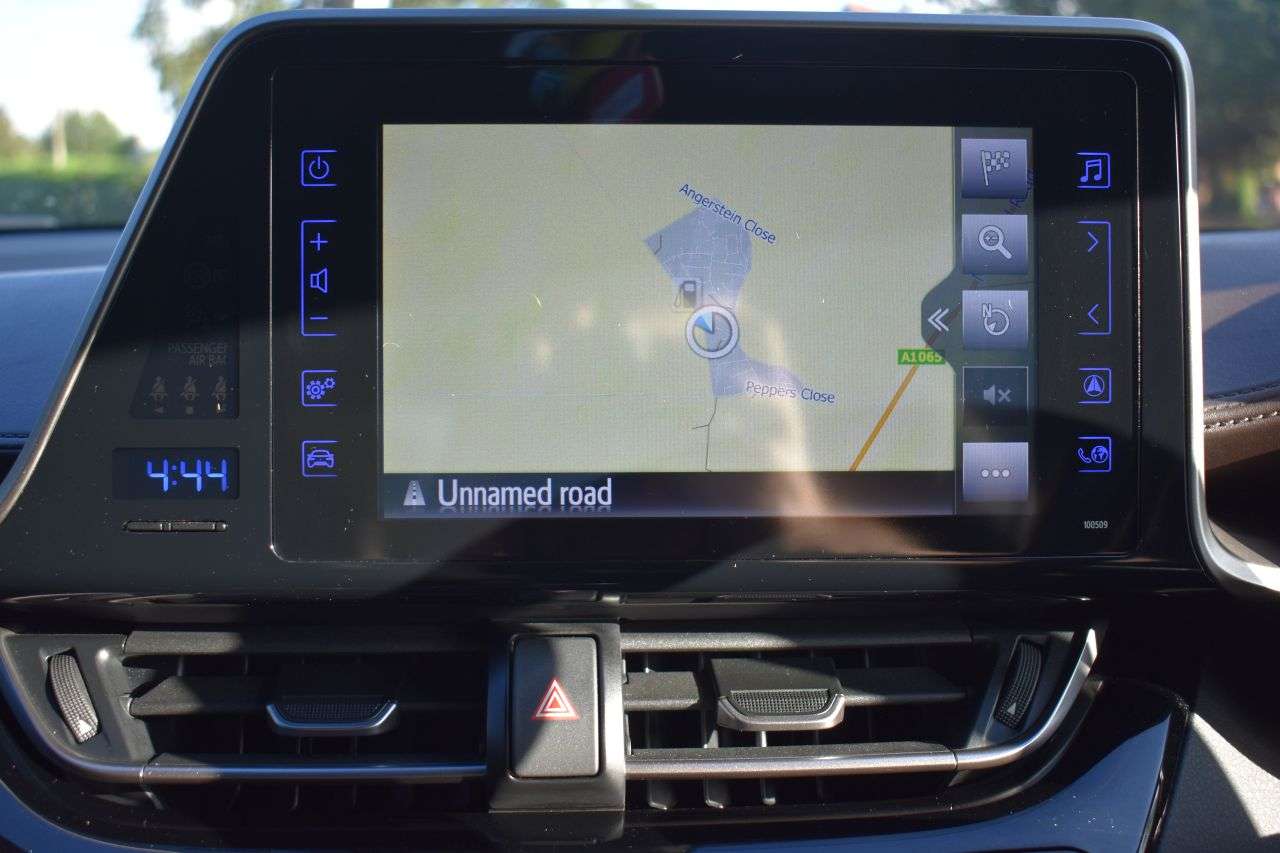 2017 TOYOTA C-HR 2017 TOYOTA C-HR