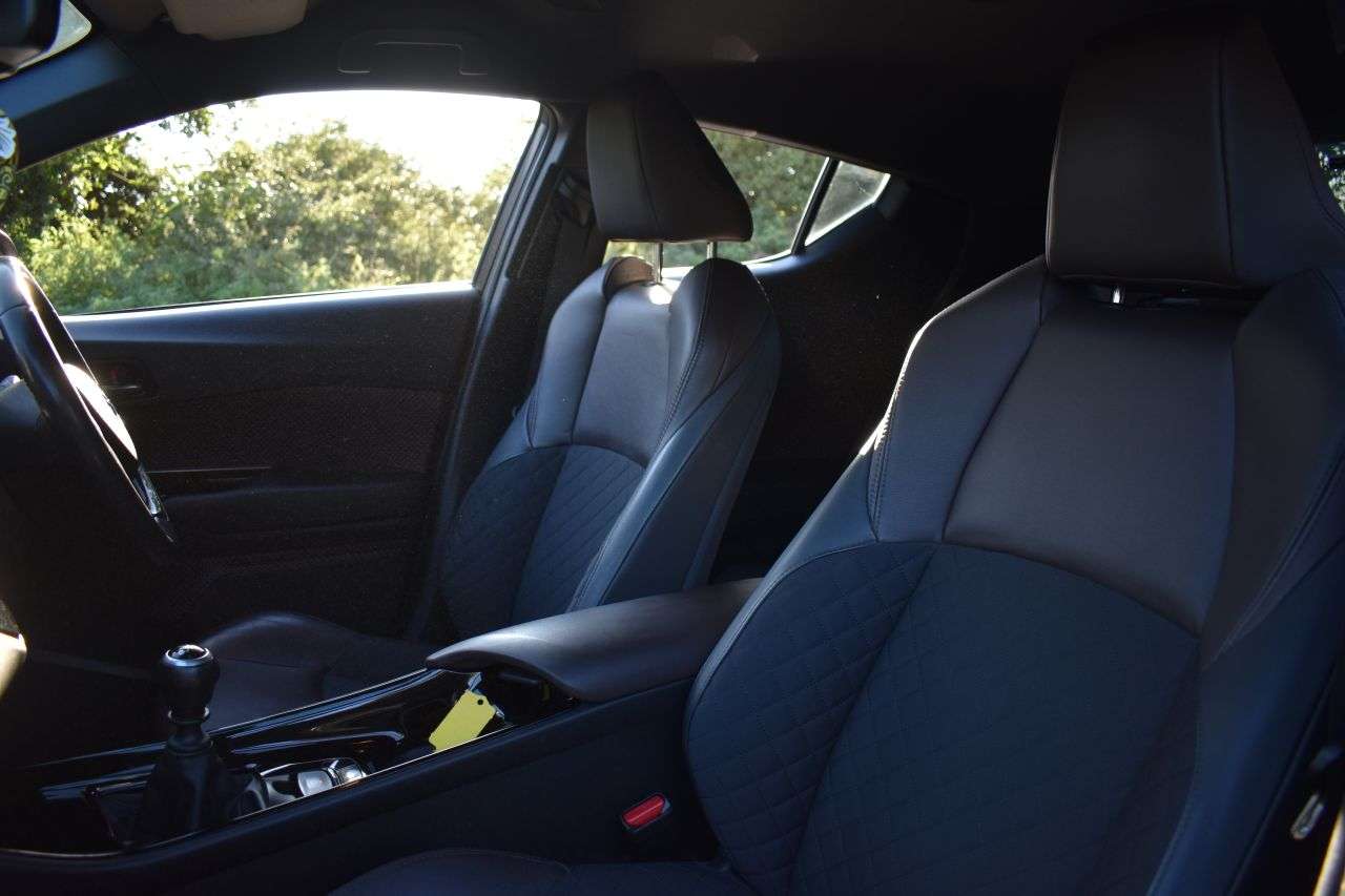2017 TOYOTA C-HR 2017 TOYOTA C-HR