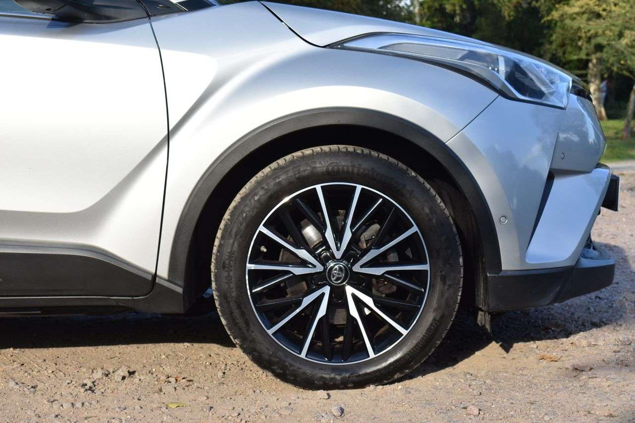 2017 TOYOTA C-HR 2017 TOYOTA C-HR