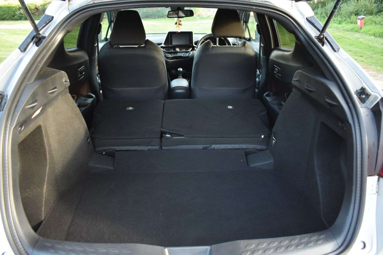 2017 TOYOTA C-HR 2017 TOYOTA C-HR