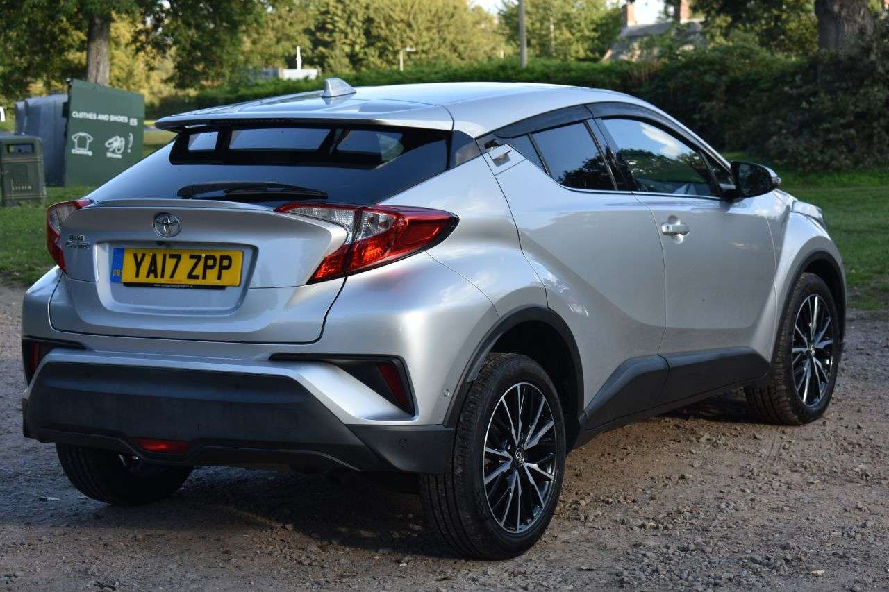 2017 TOYOTA C-HR 2017 TOYOTA C-HR