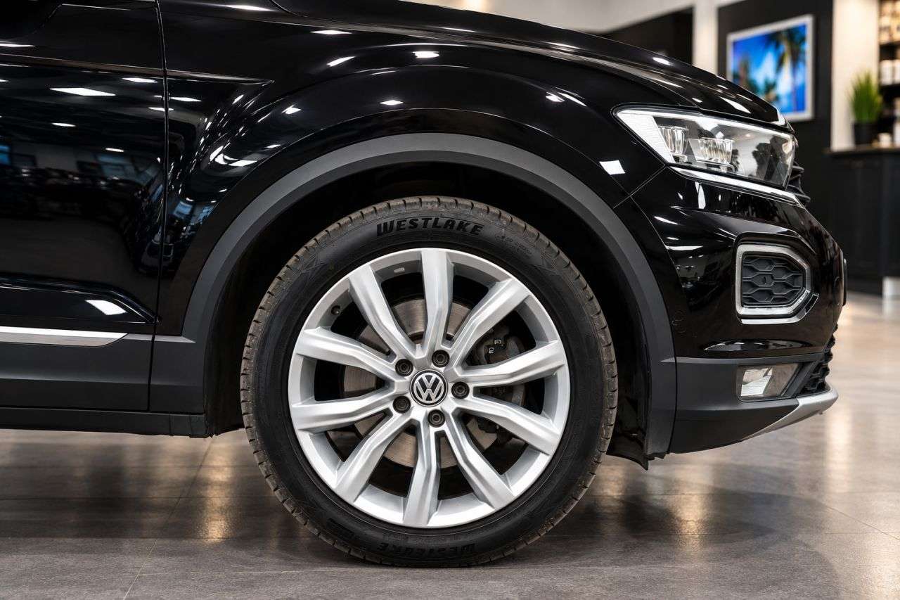 A 2019 VOLKSWAGEN T-ROC 2.0 TDI SEL SUV 5dr Diesel Manual Euro 6 (s/s) (150 ps) ***128 AA POINT CHE A 2019 VOLKSWAGEN T-ROC 2.0 TDI SEL SUV 5dr Diesel Manual Euro 6 (s/s) (150 ps) ***128 AA POINT CHE