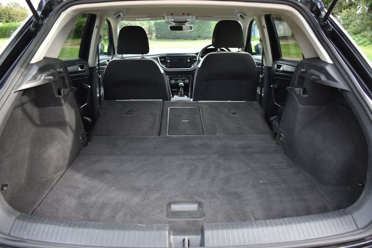 2019 VOLKSWAGEN T-ROC 2019 VOLKSWAGEN T-ROC