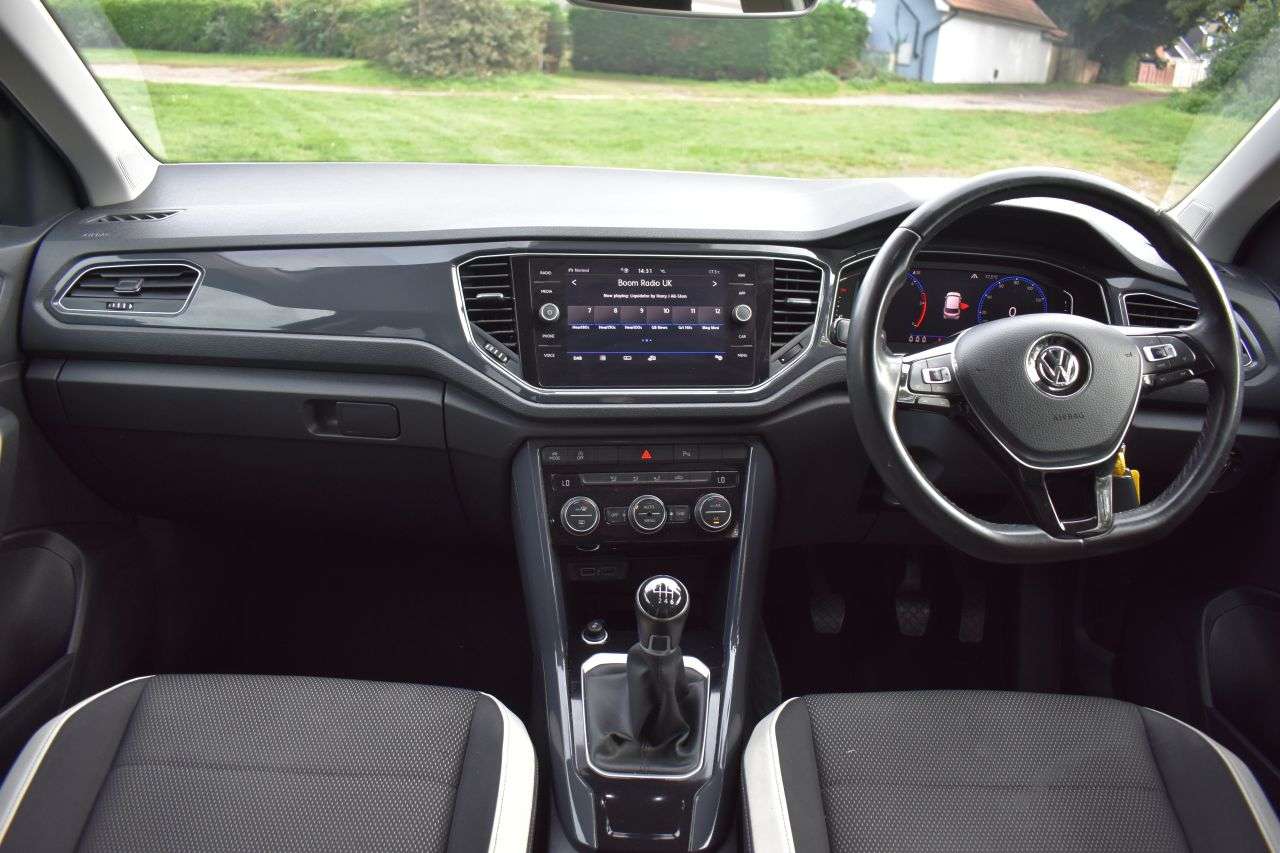 2019 VOLKSWAGEN T-ROC 2019 VOLKSWAGEN T-ROC